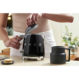 Kettle Smeg KLF05BLEU Black 1400 W 800 ml